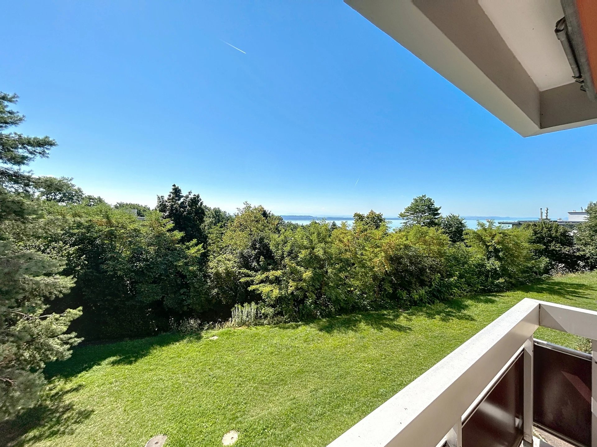 Appartement de 3.5 pièces avec un très beau dégagement