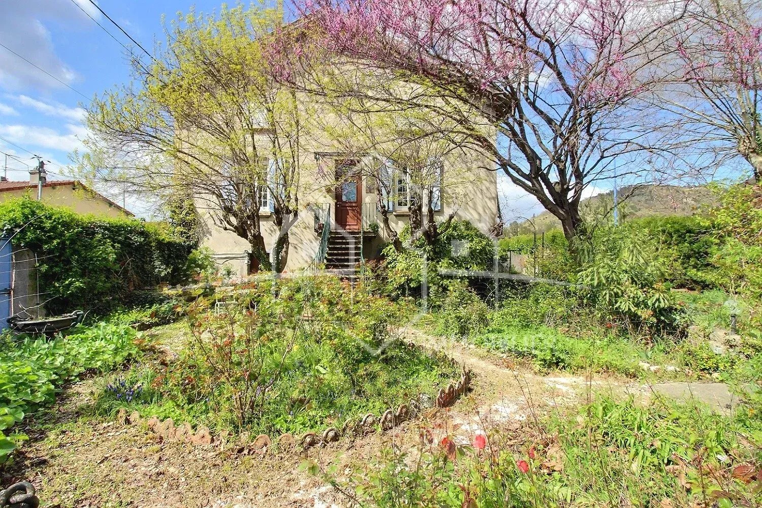 Maison de caractère à Saint-Vallier – 197 m² habitables