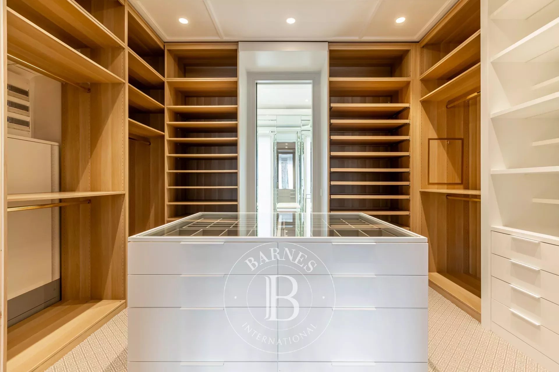 Konak Neuilly-sur-Seine - picture 7