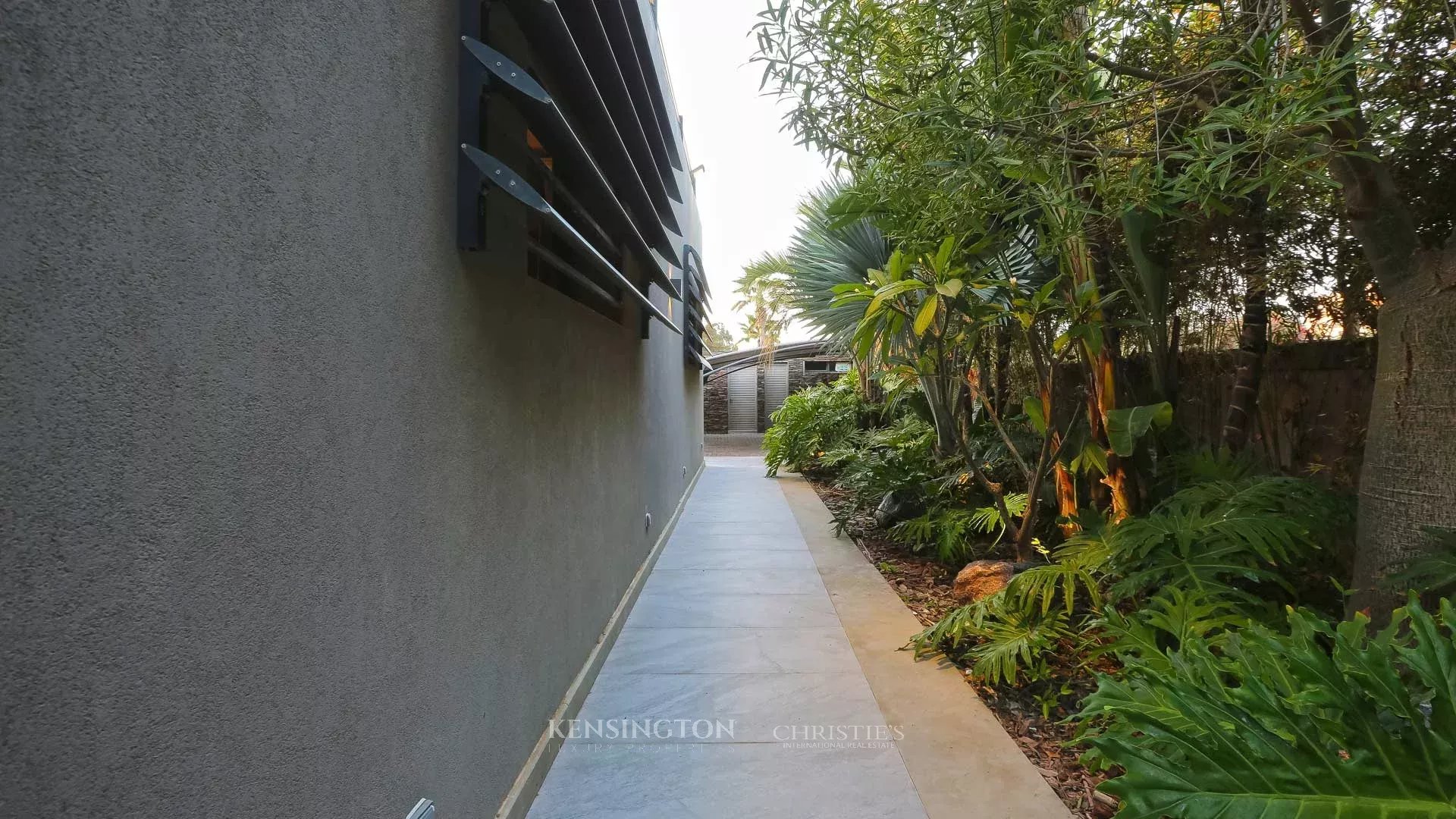 4 Bedroom Villa/Townhouse's Image 33