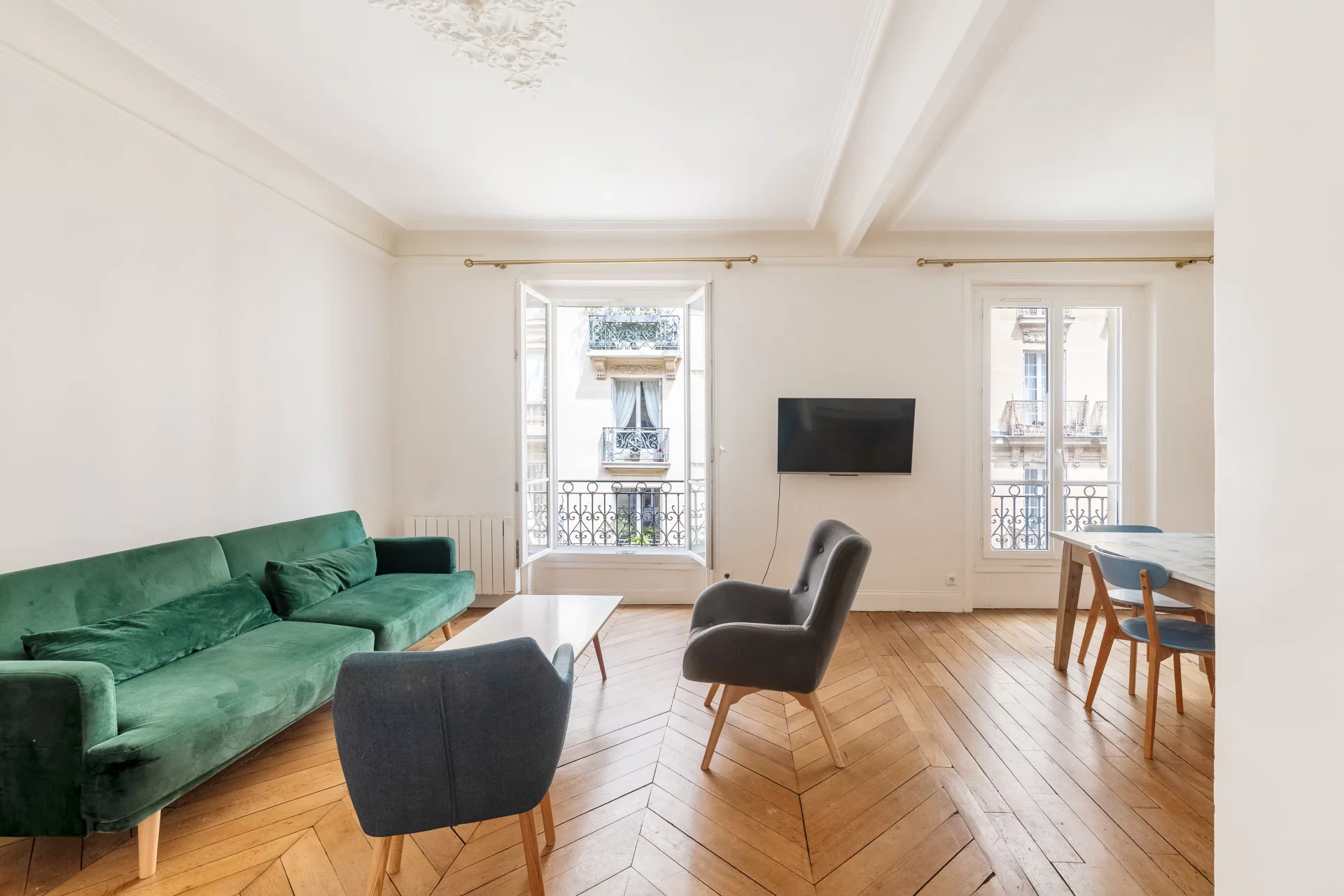 Paris 17e - PLACE WAGRAM / MALESHERBES