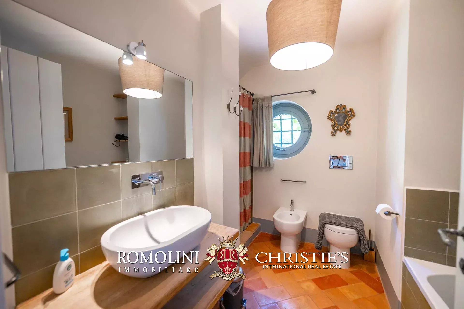 4 Bedroom Villa/Townhouse's Image 36
