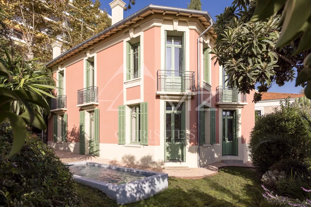 Villa for sale in Le Cannet — Close to Cannes - Le Cannet Mairie - Private mansion