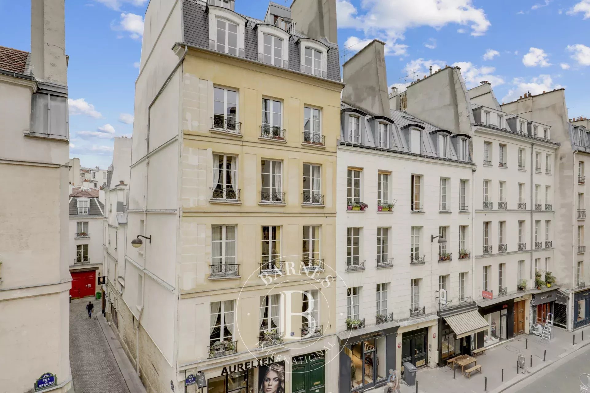 Paris 6 - Dragon - 2 rooms - spacious - view