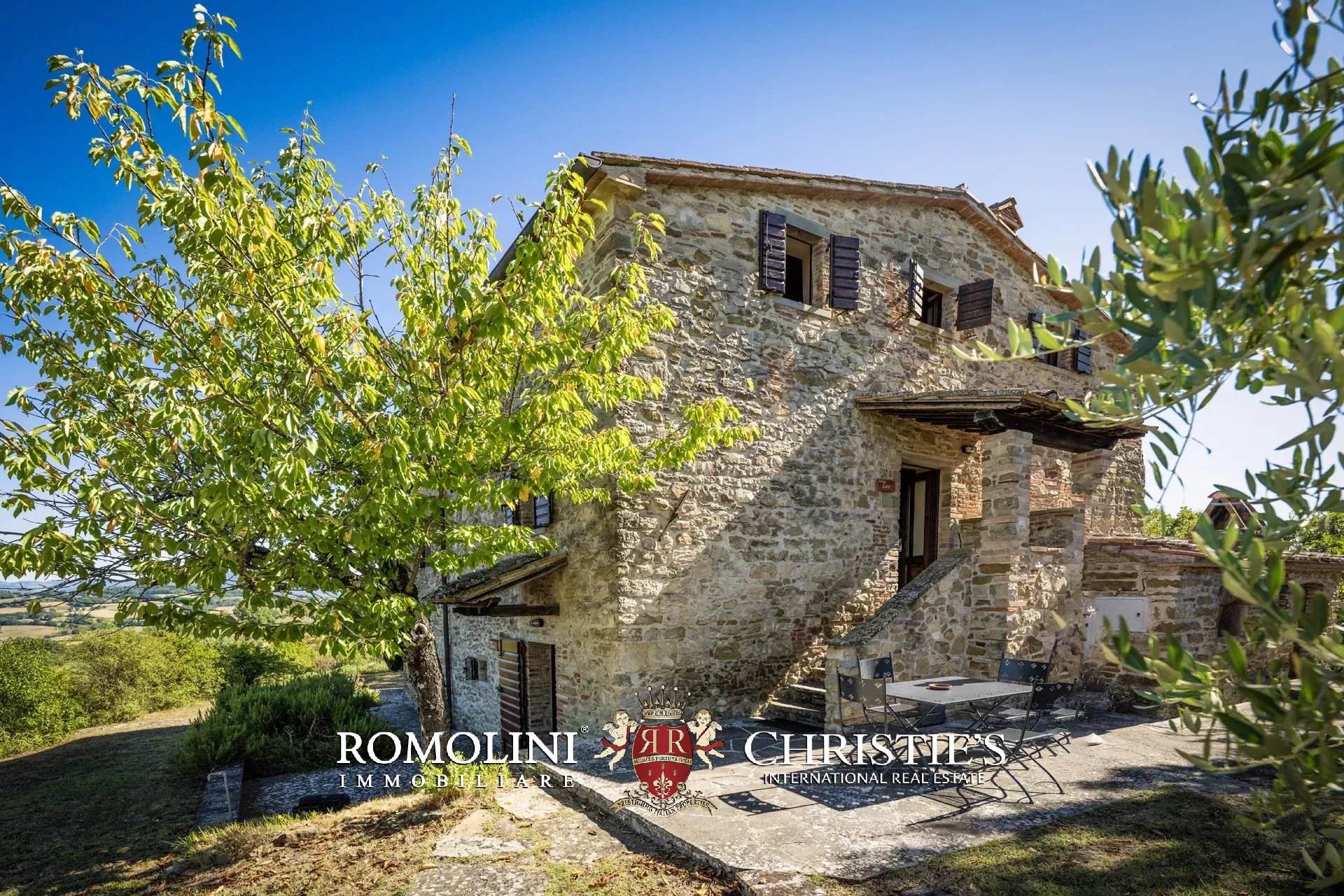 8 Bedroom Villa/Townhouse's Image 14