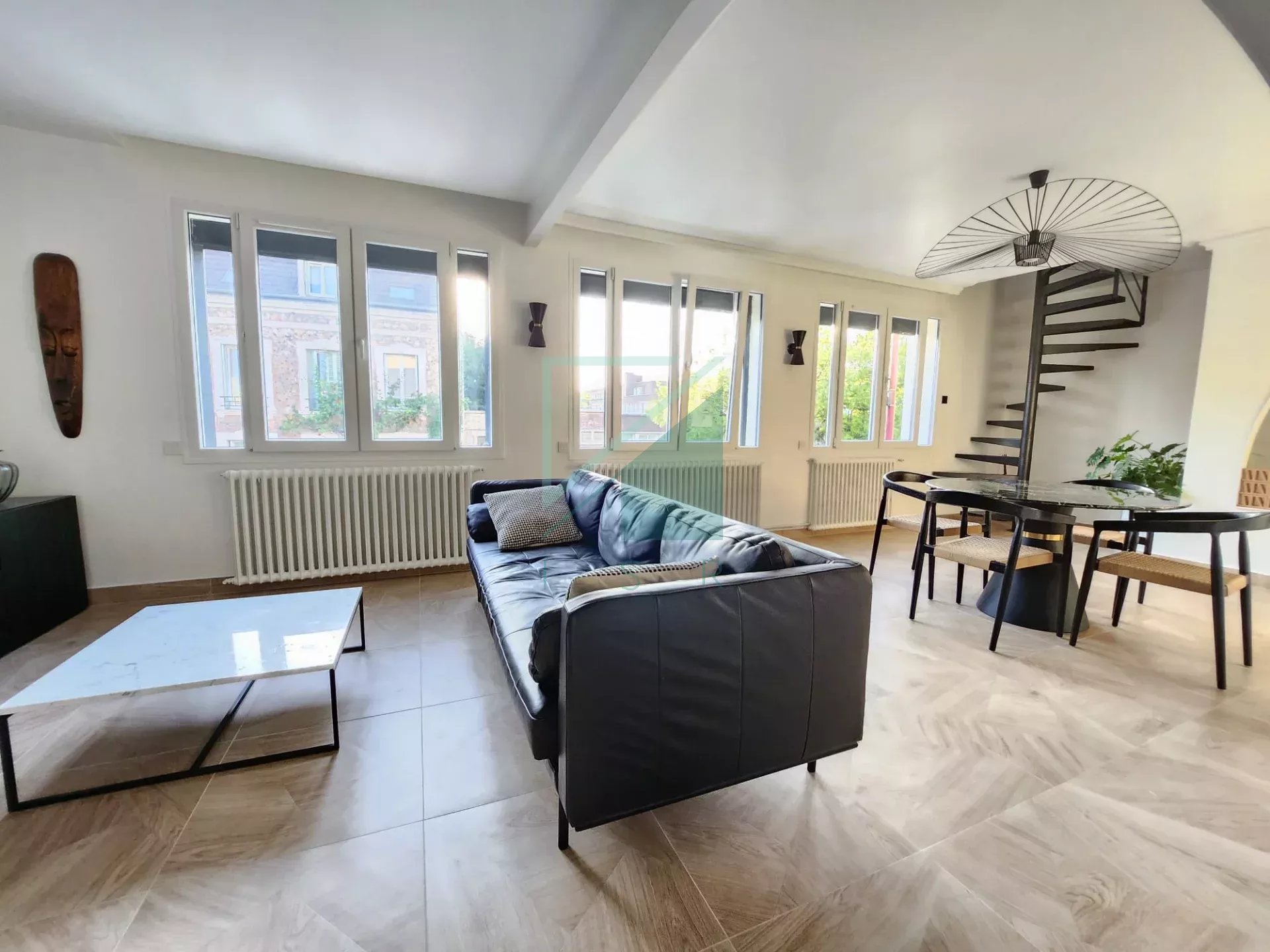 Agence immobilière de 