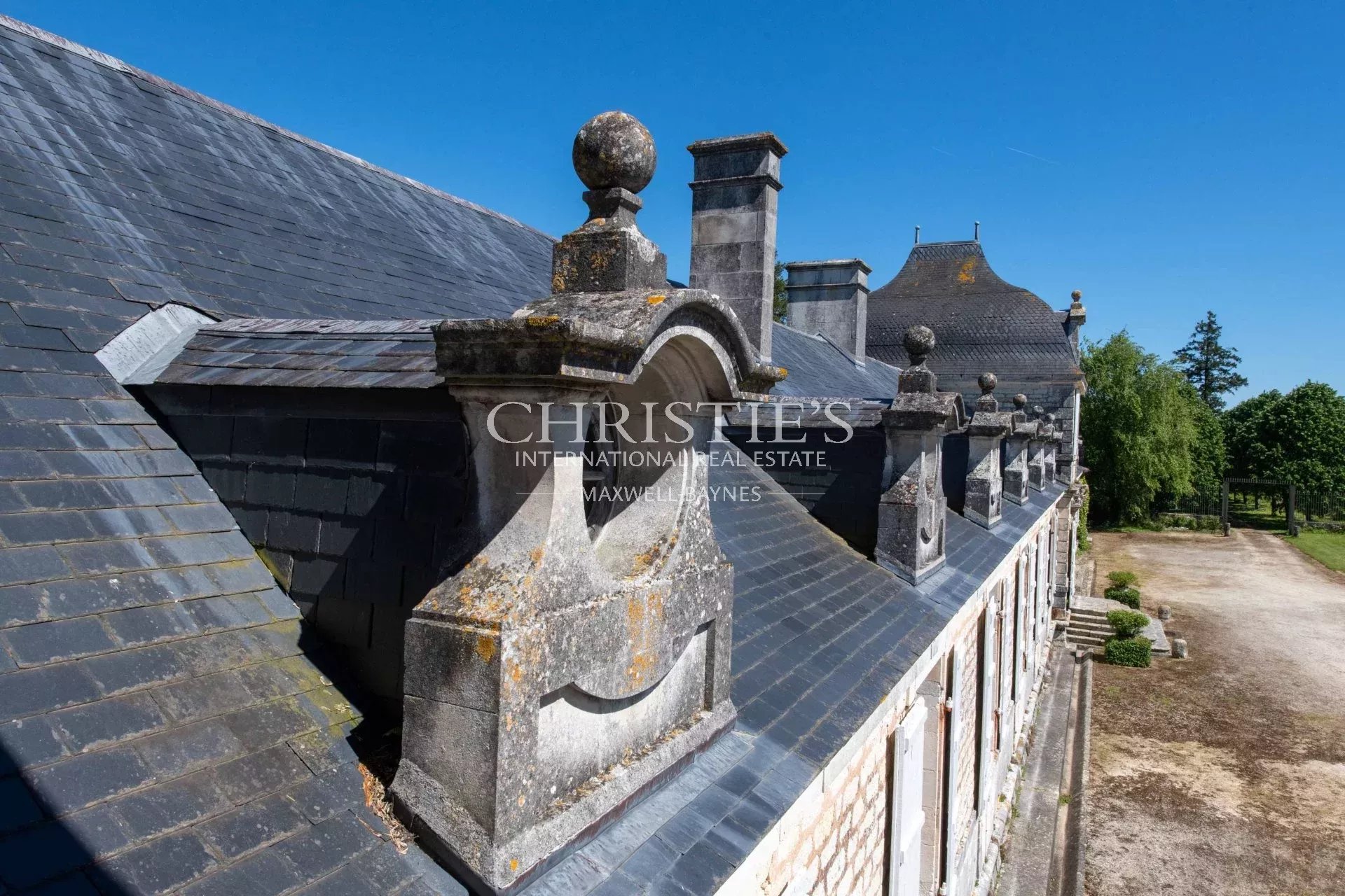 10 Bedroom Chateau's Image 16