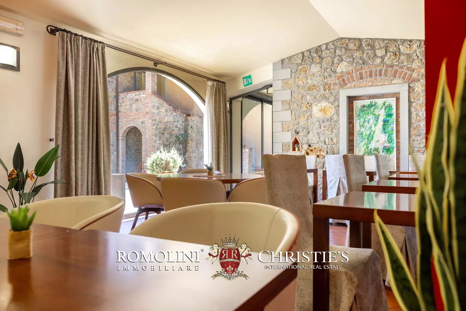 63 Bedroom Villa/Townhouse's Image 21