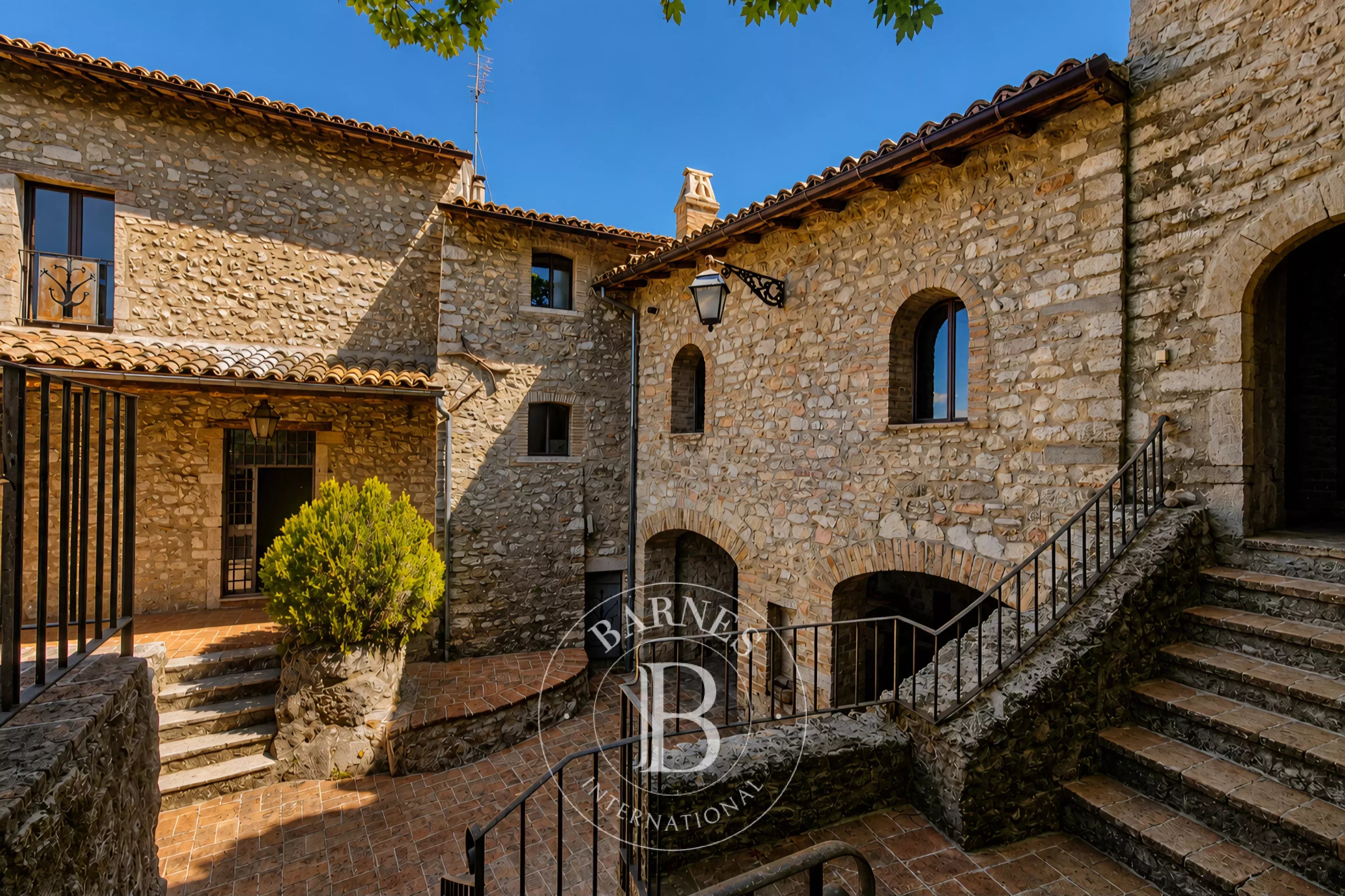Château Spoleto  -  ref 87002022 (picture 2)