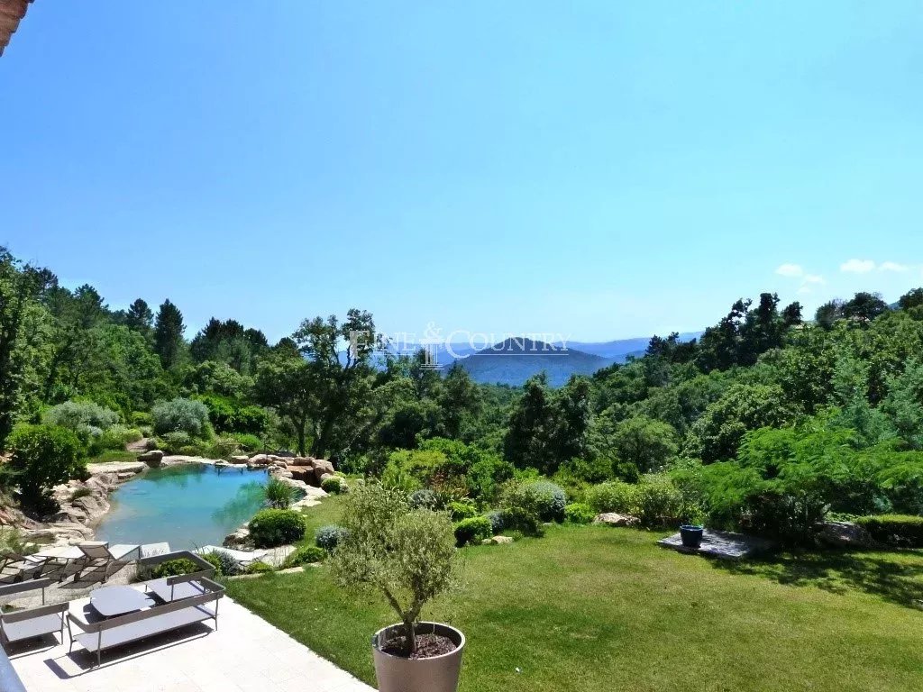 Photo of Villa For Sale in La Garde Freinet with Pool and Panoramic Views