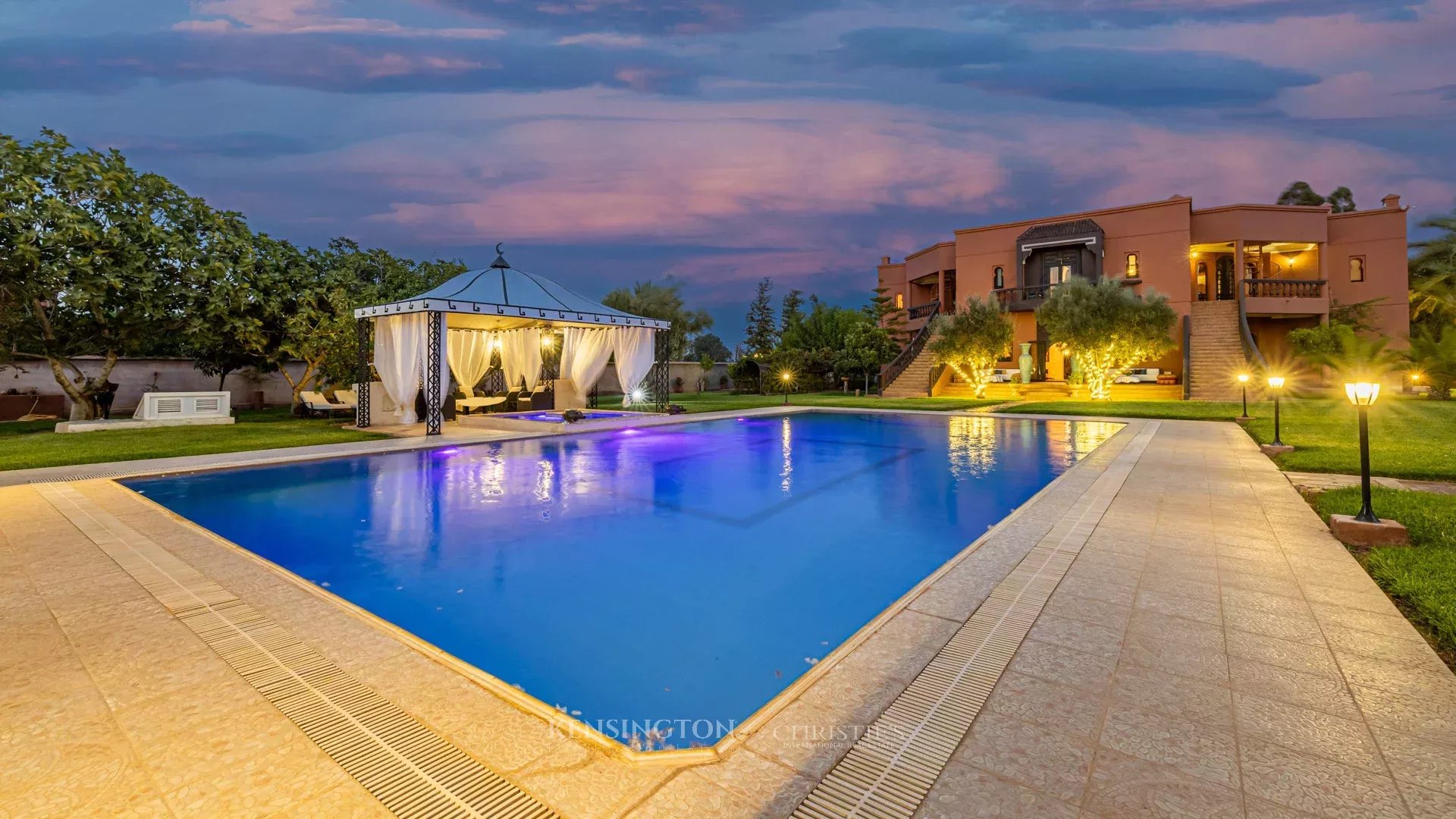 9 Bedroom Villa/Townhouse's Image 163