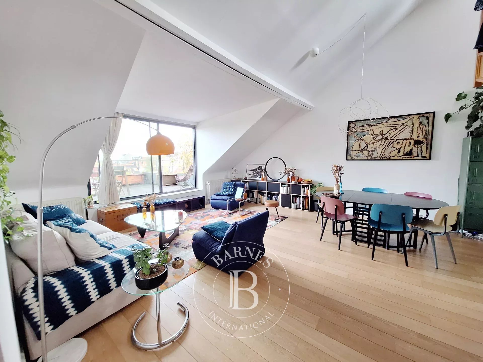 Prachtig Penthouse 1 slaapkamer en 1 studeerkamer met groot terras