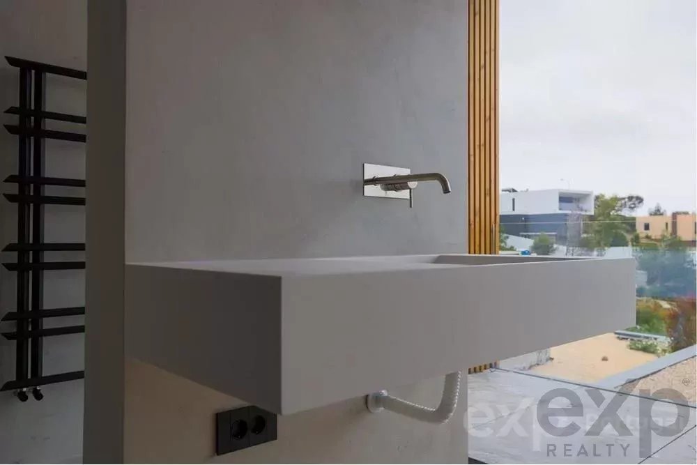 New detached house in an exclusive condominium of 4 luxurious units. 85506671 image 30