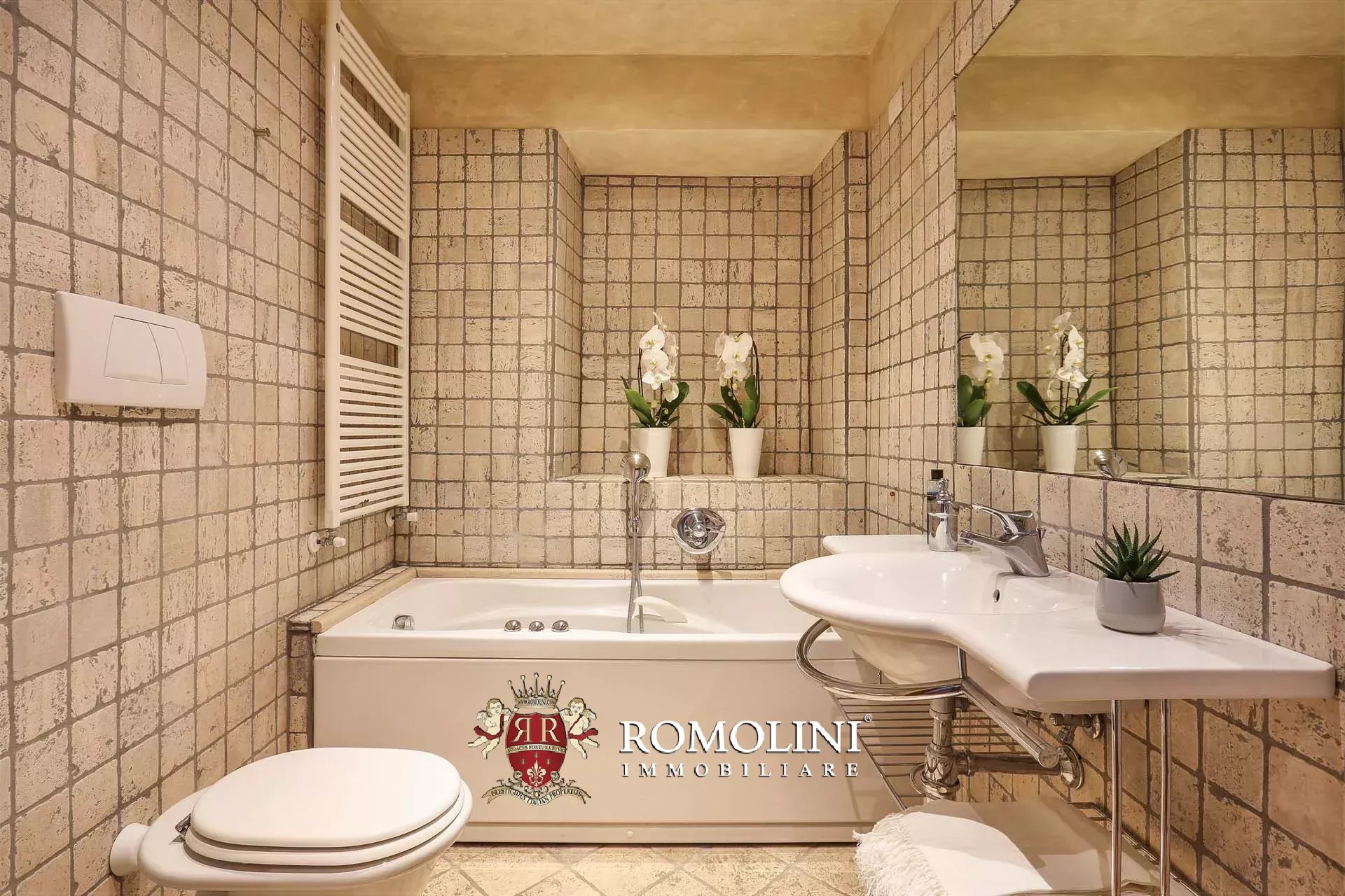 25 Bedroom Vineyard's Image 135