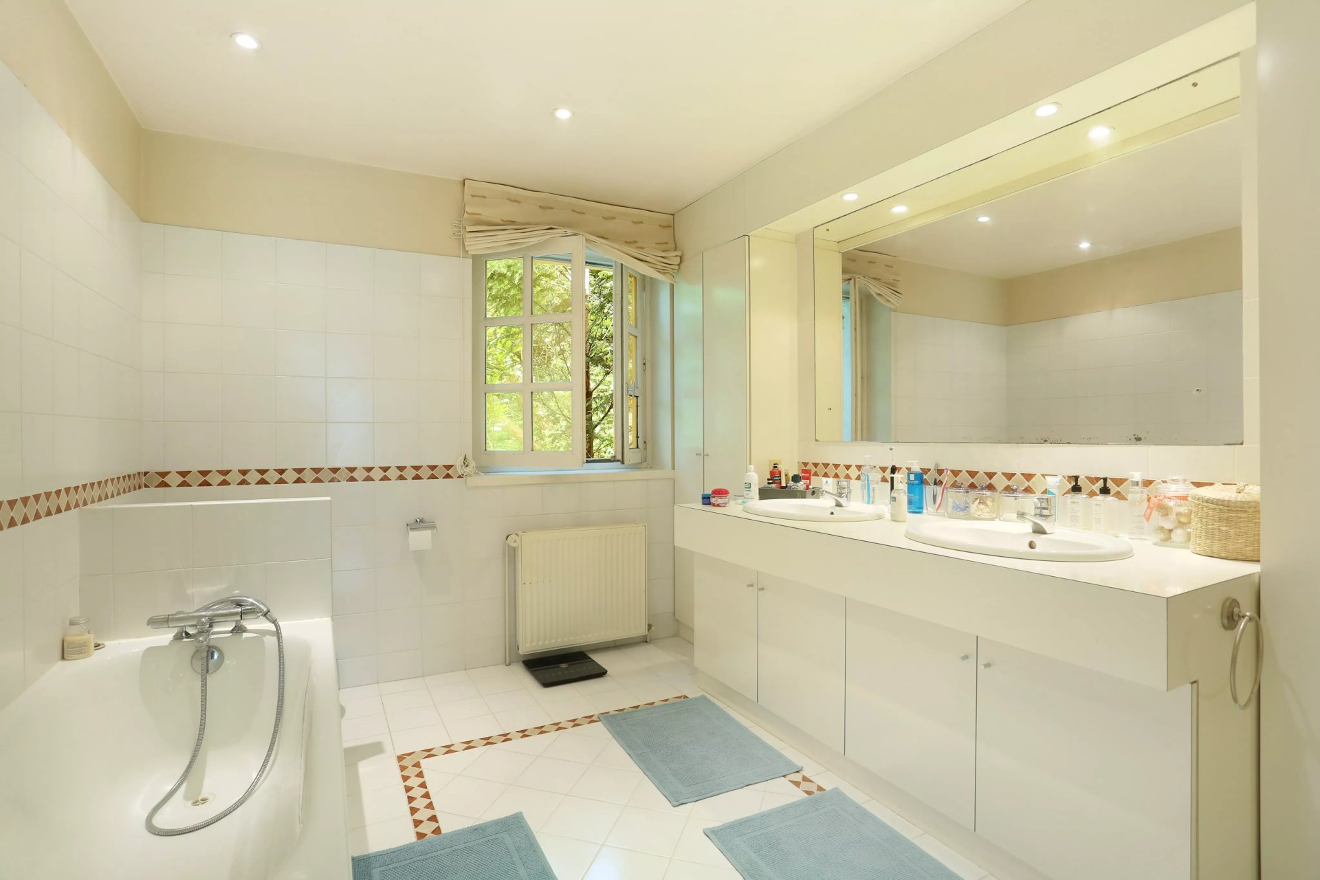 5 Bedroom Villa/Townhouse's Image 5