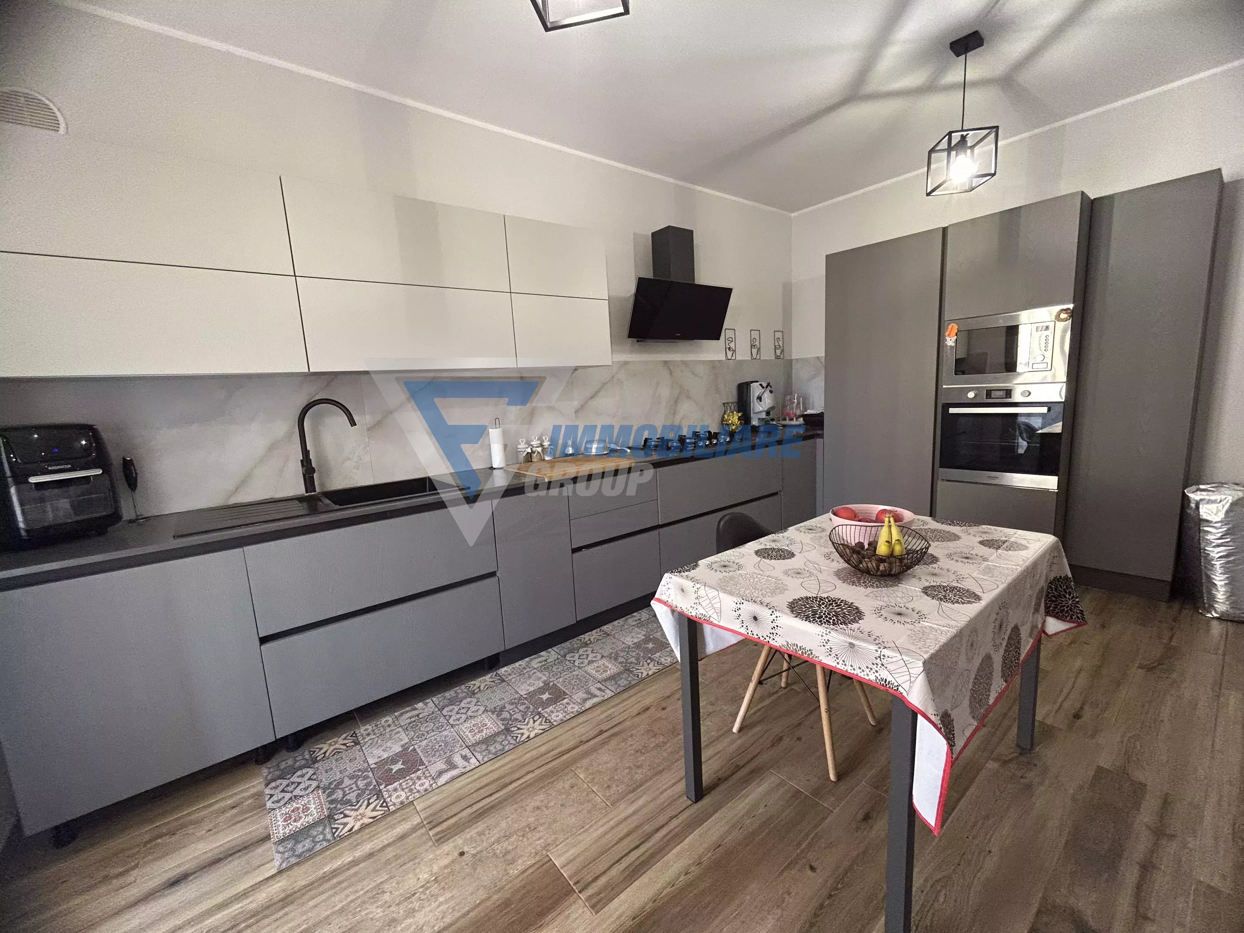 Splendida Villa Bifamiliare in Zona Pizzuta