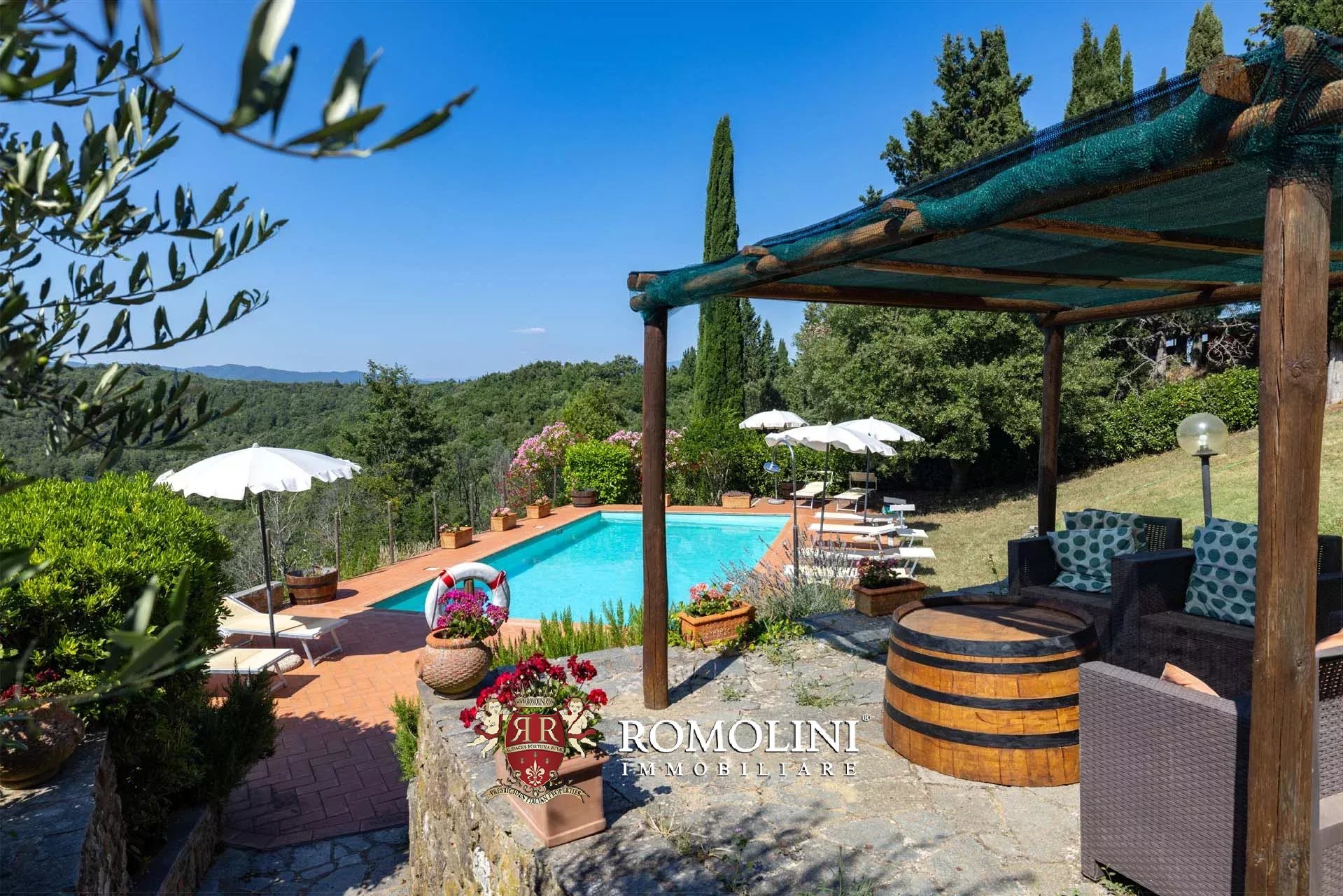 19 Bedroom Vineyard's Image 20