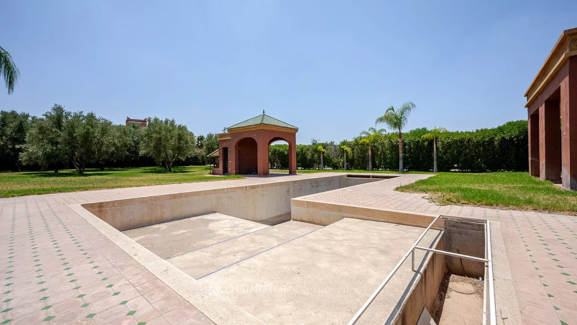 10 Bedroom Villa/Townhouse's Image 5