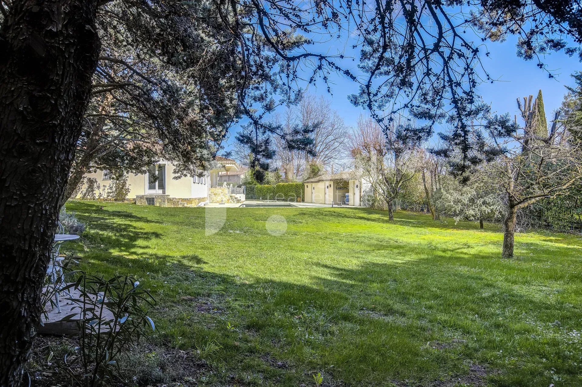 Villa de plain pied proche du village — photo 8