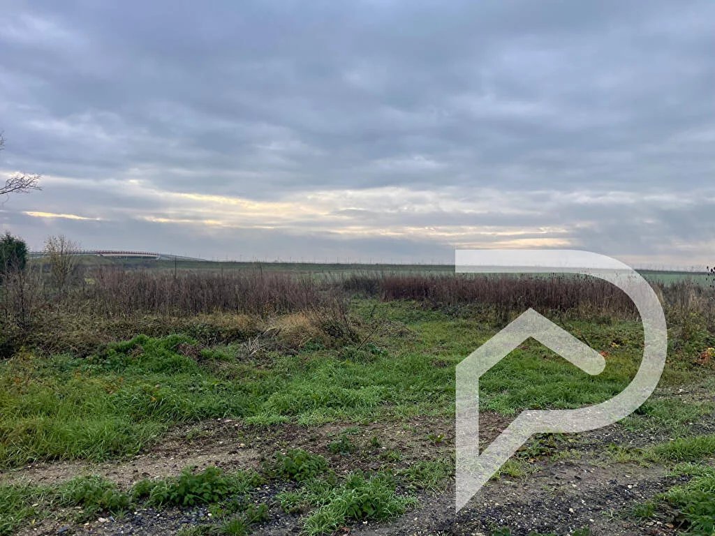 TERRAIN CONSTRUCTIBLE 874 M² PROCHE N2