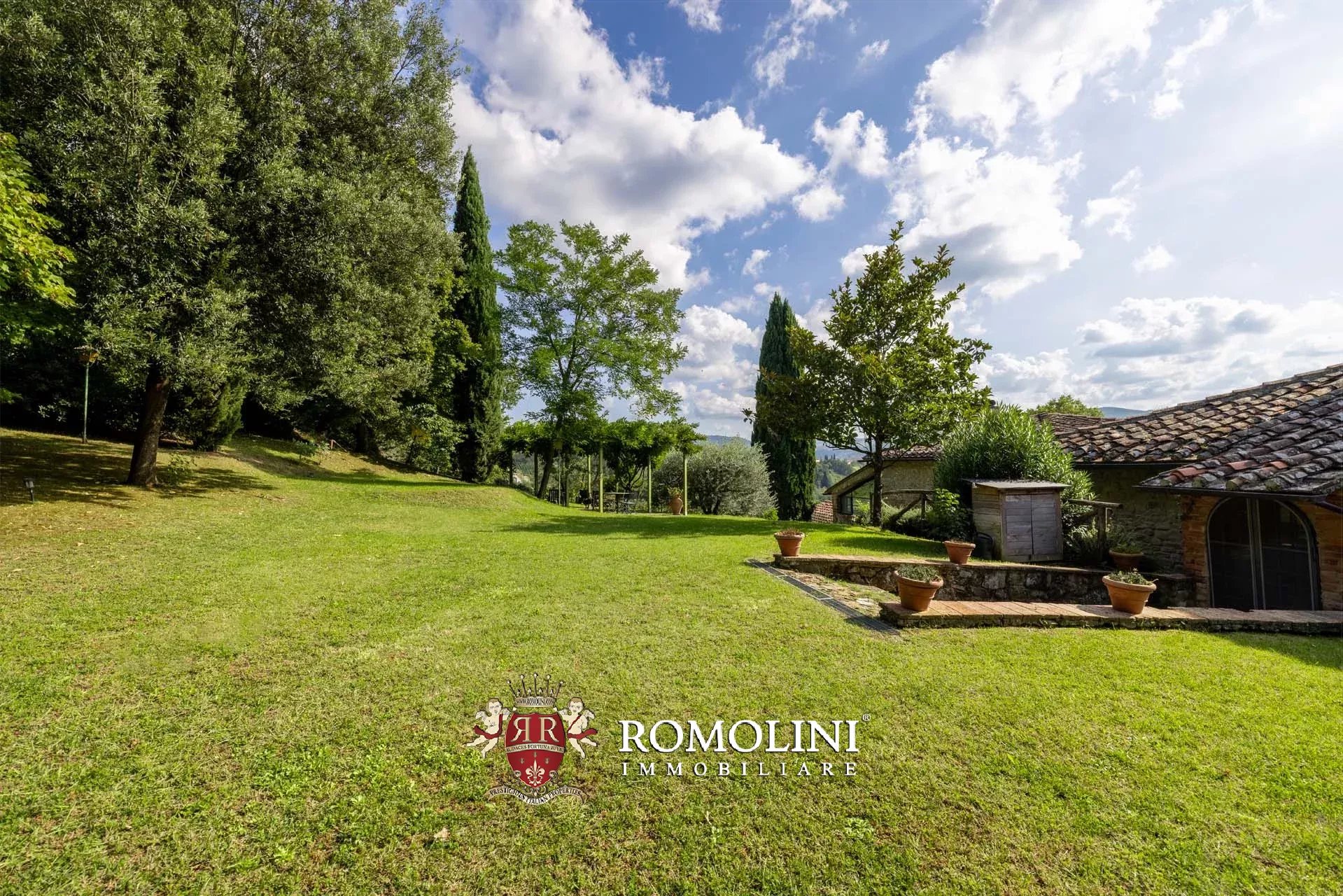 5 Bedroom Vineyard's Image 16