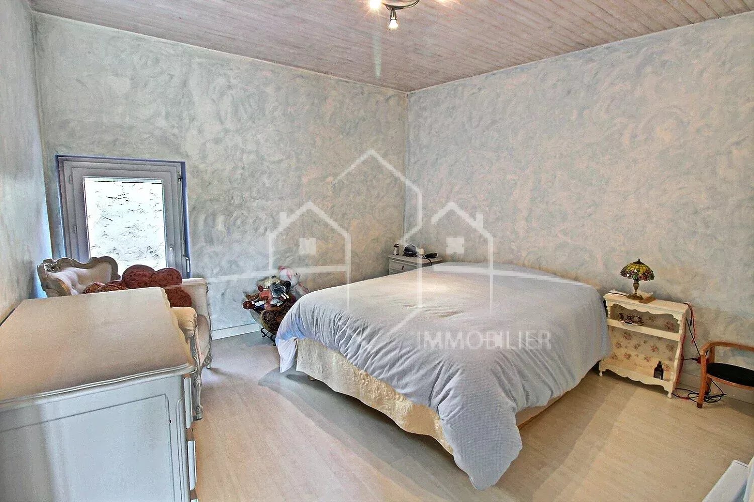 Maison en pierre 161 m² hab, 4 ch avec piscine