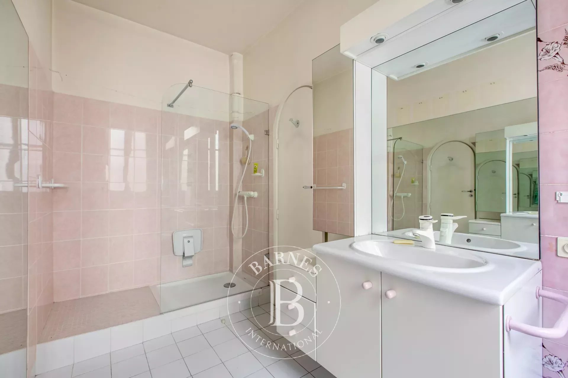 Daire Paris 16ème - picture 19