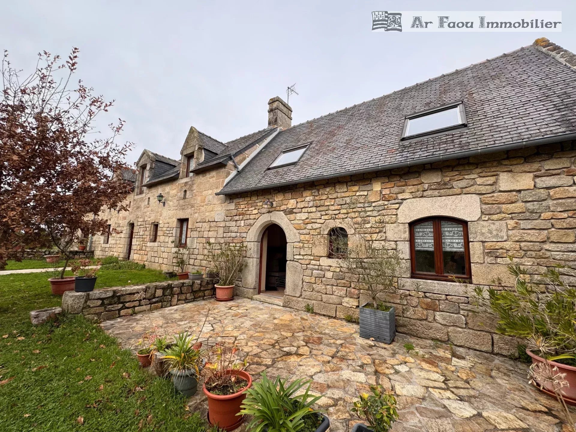 Agence immobilière de 