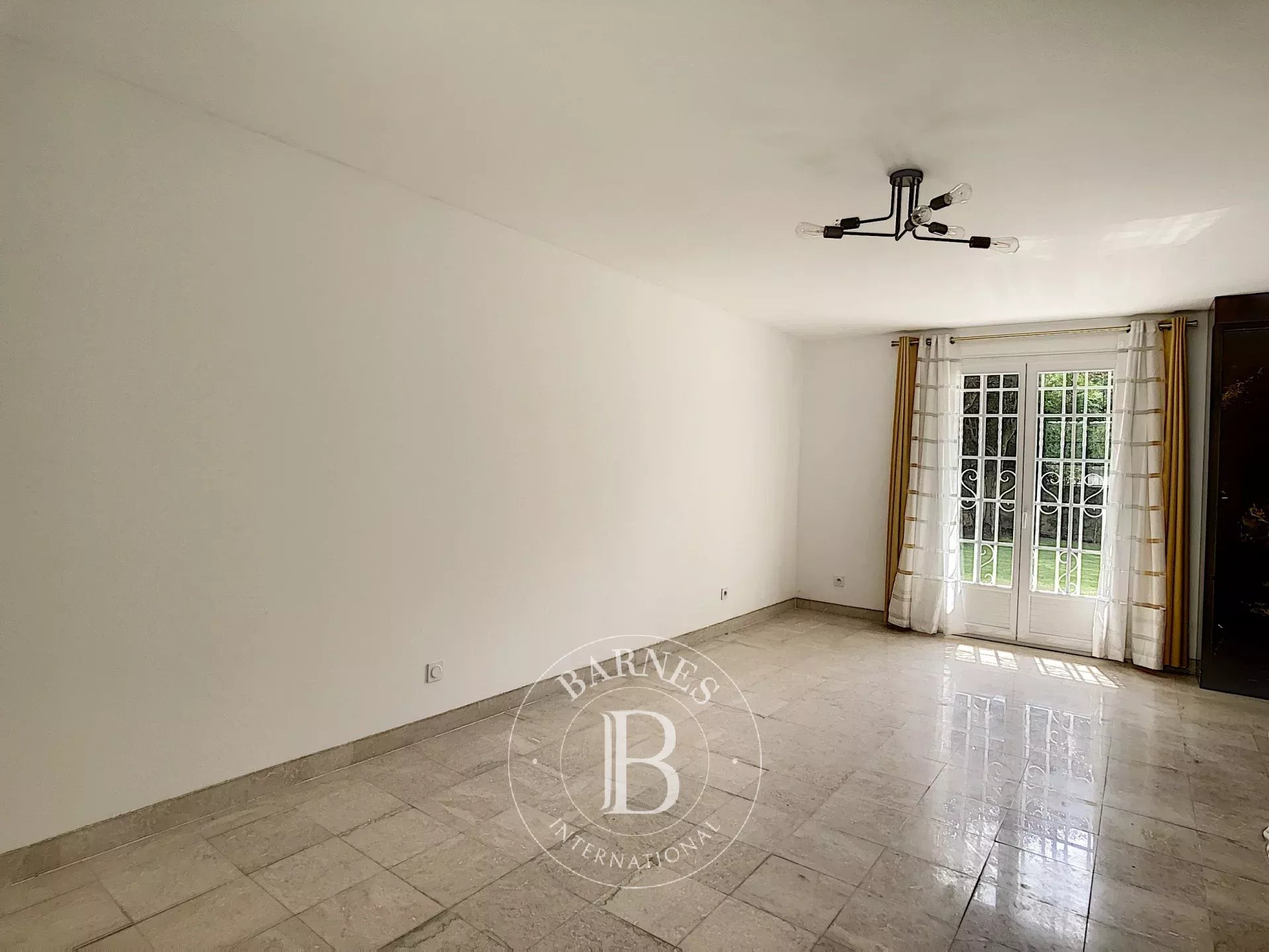 Vaucresson  - House 4 Bedrooms - picture 6