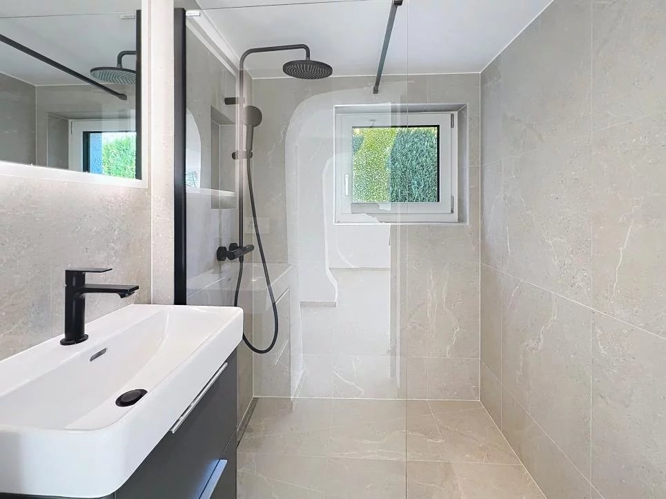 Grande Villa rénovée avec piscine