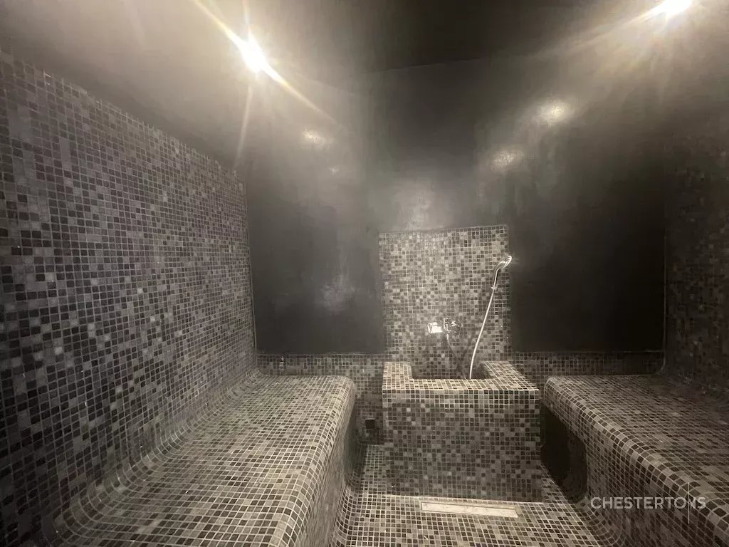  Image of Villa - 6 Bedrooms for Sale in Marrakech-Ménara-Marrakech-Morocco, Image 14