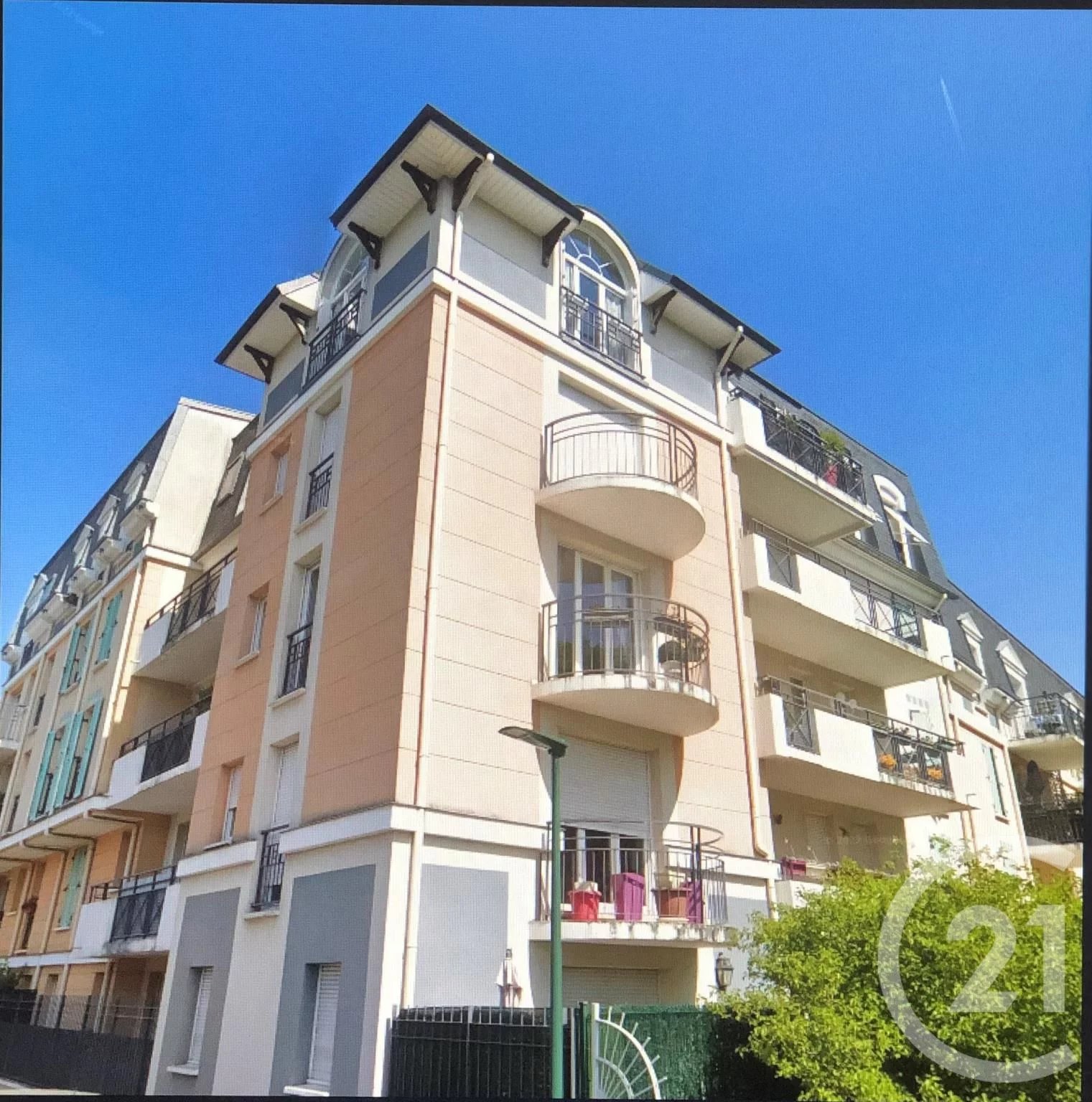 Location Parking Sannois