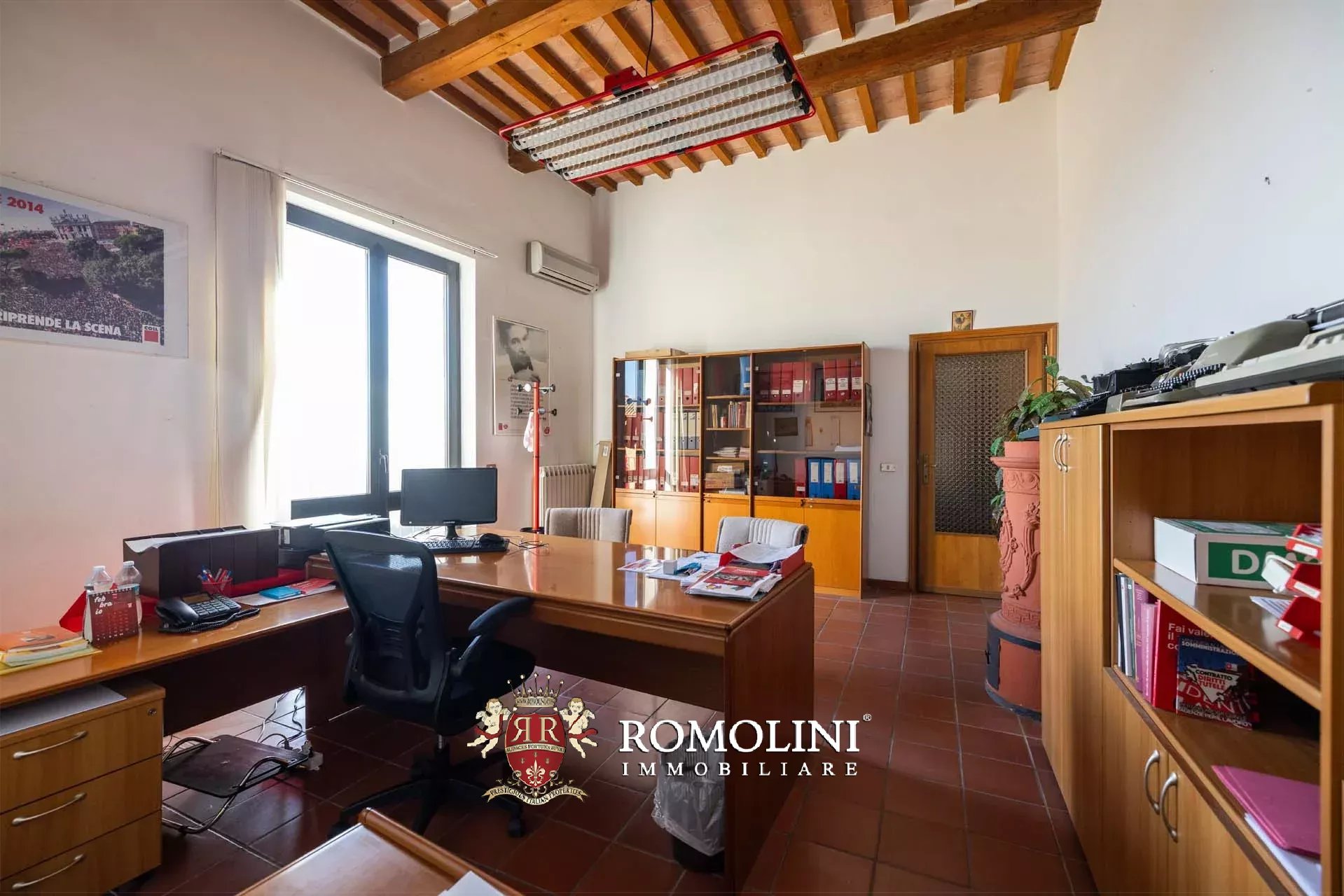 8 Bedroom Villa/Townhouse's Image 26