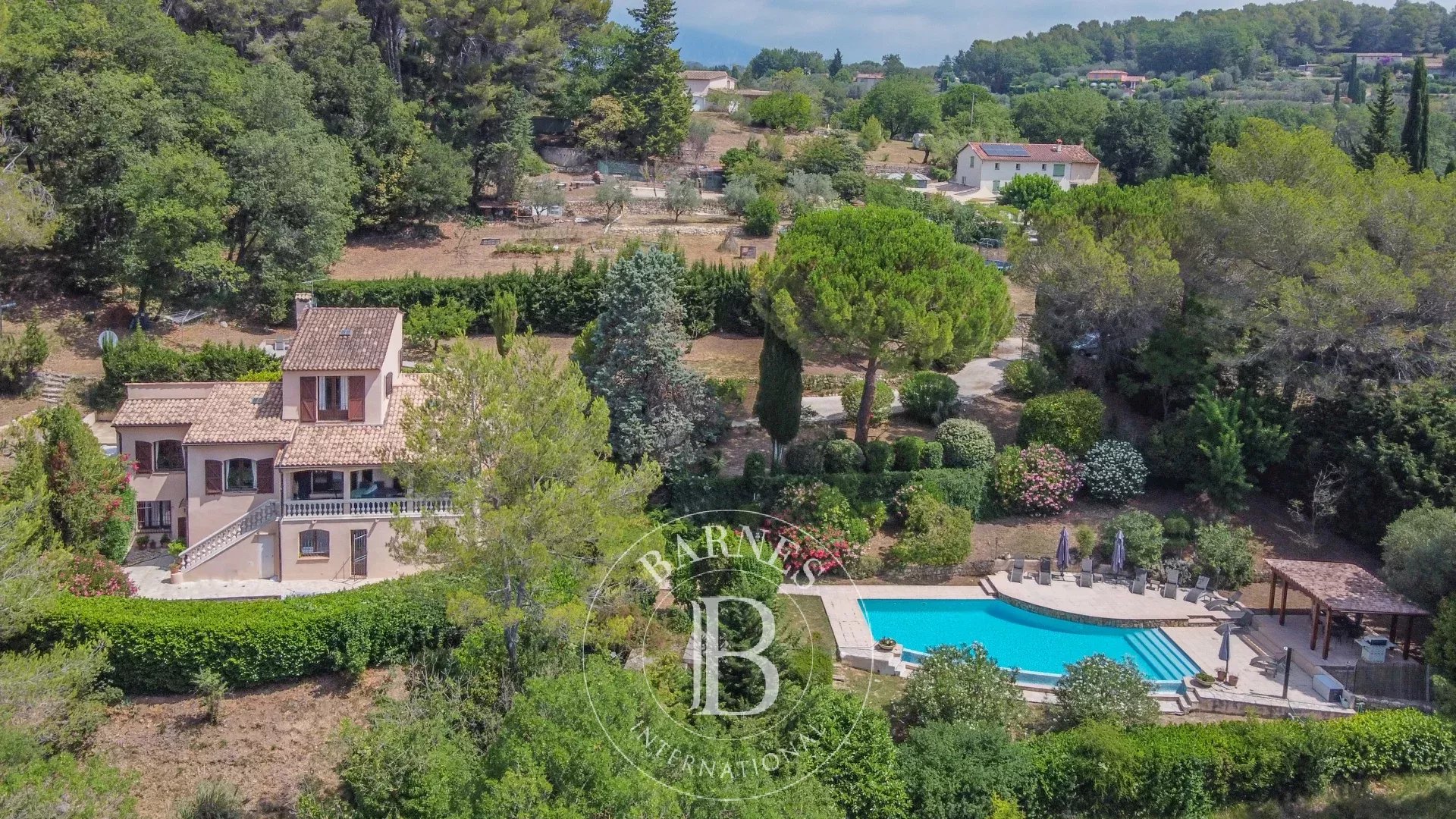 5 min from Valbonne village - Family house in quiet and peace