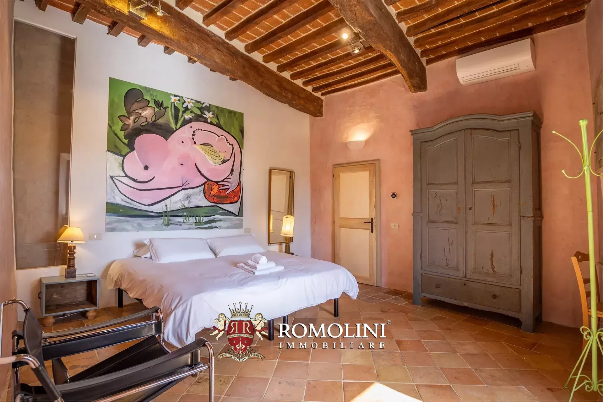 10 Bedroom Villa/Townhouse's Image 85