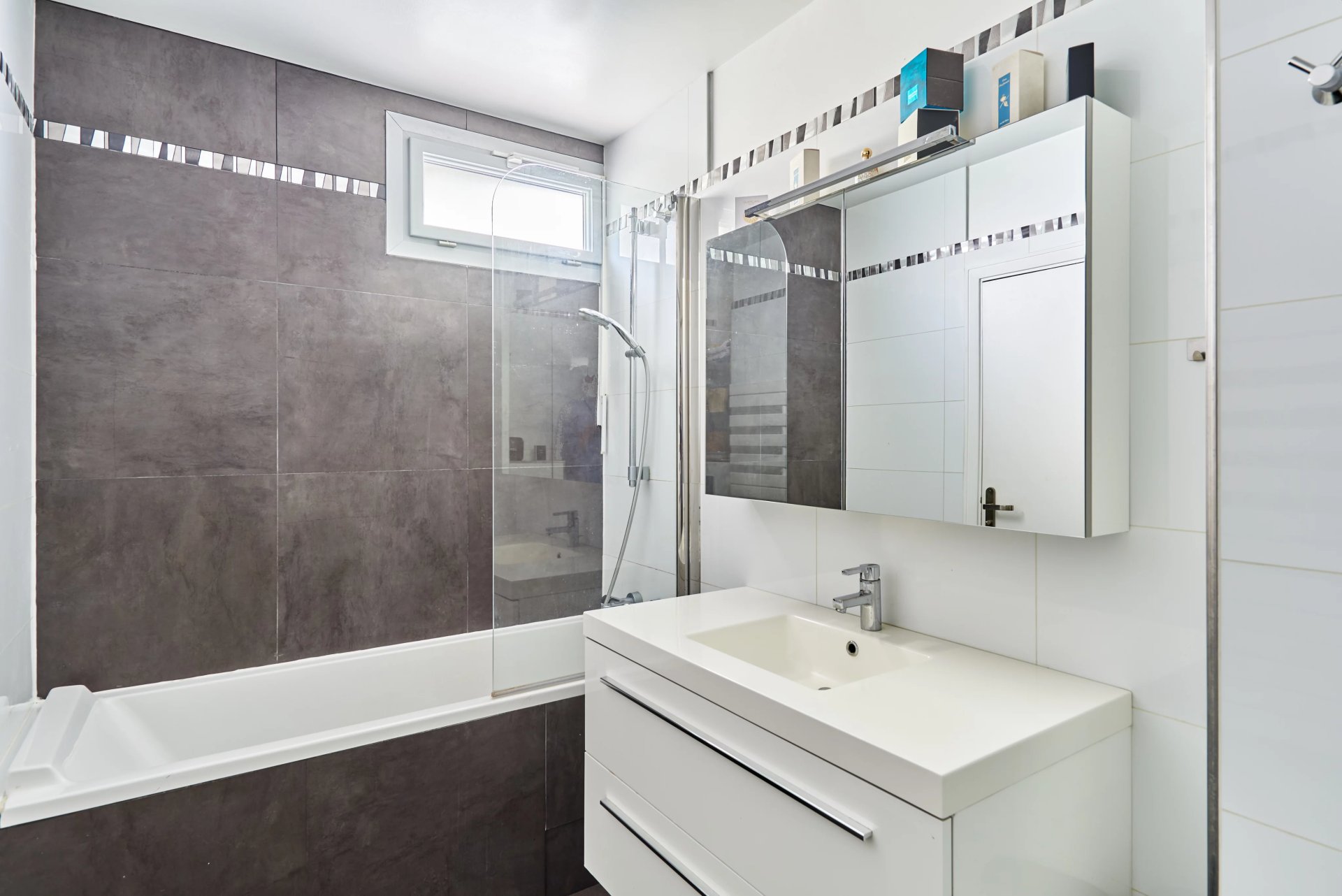 3 Bedroom Apartment/Flat's Image 12
