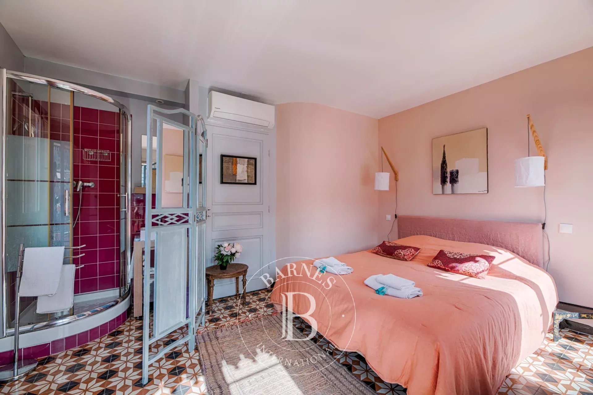 Ev Marseille 8ème - picture 21