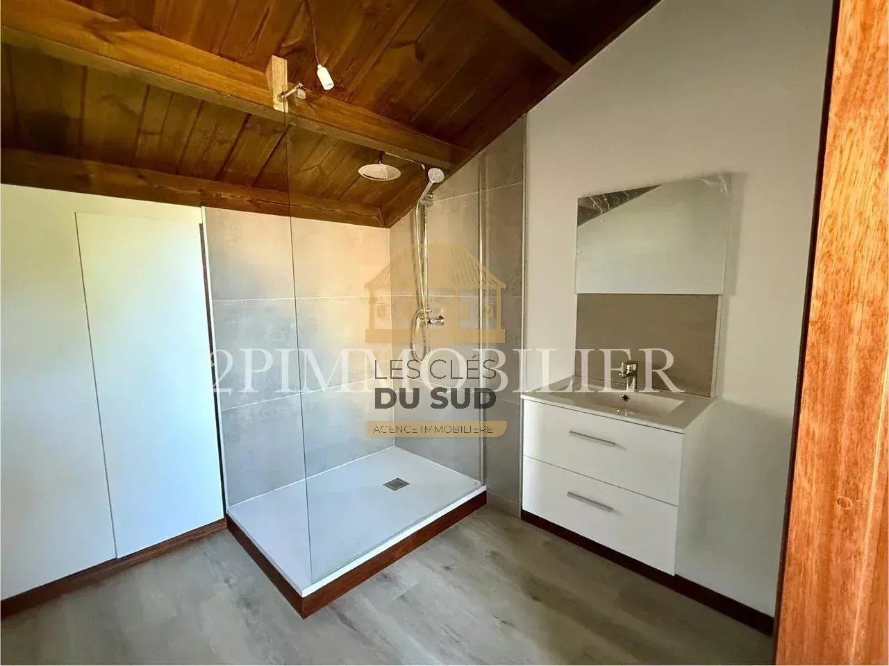 Location villa neuve F4 avec terrasse et jardin à Saint-Philippe