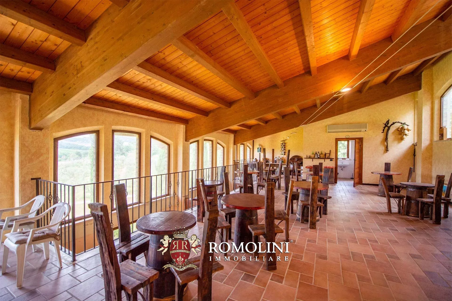 2 Bedroom Vineyard's Image 25