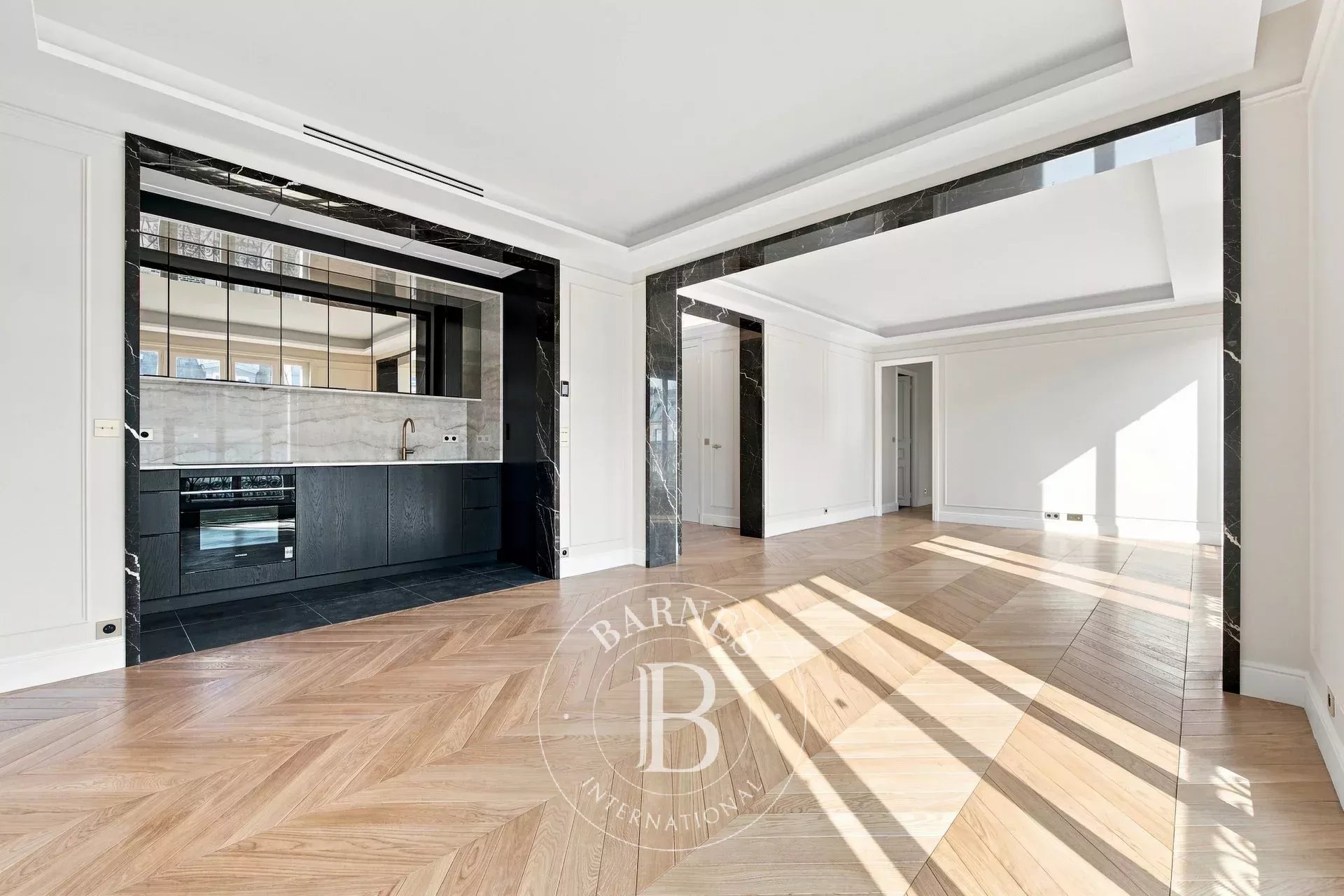 Paris  - Apartment 3 Bedrooms - picture 7