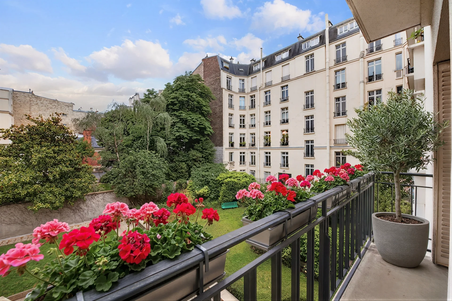 Paris 16e - TOUR / HENRI MARTIN