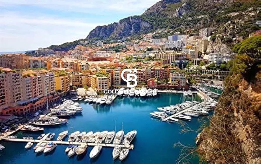 FONTVIEILLE / PLATEAU DE MURS COMMERCIAUX