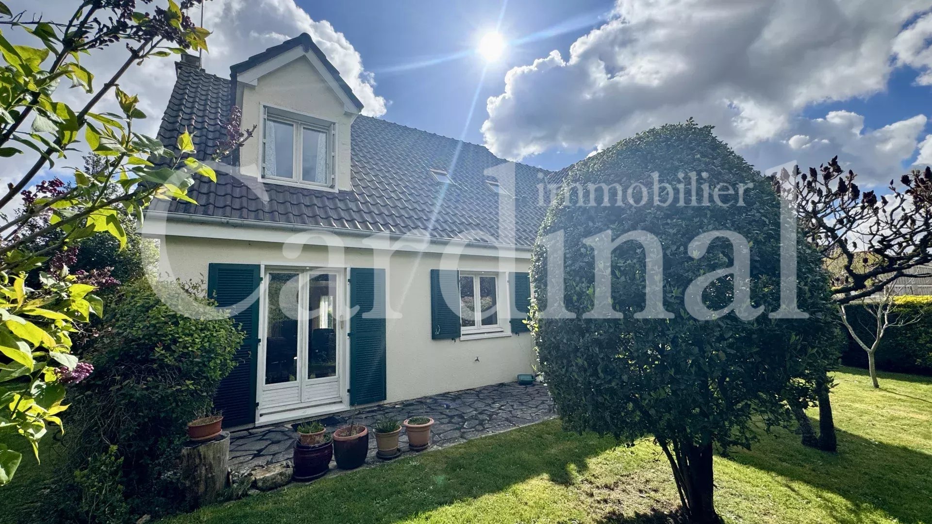 MAISON 5 CHAMBRES AVEC JARDIN OUEST