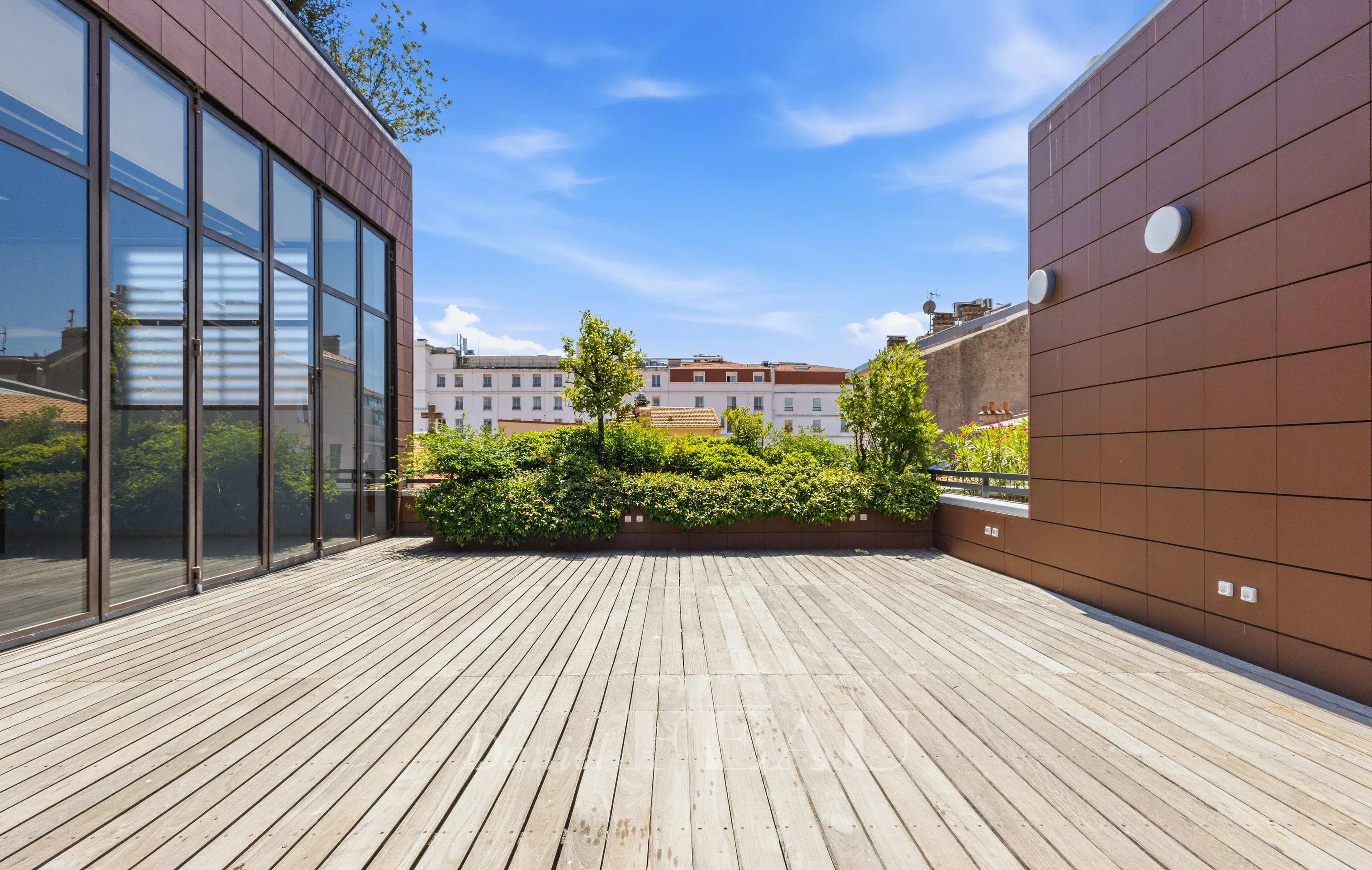 Cannes - Immeuble à deux pas du Palais des Festivals