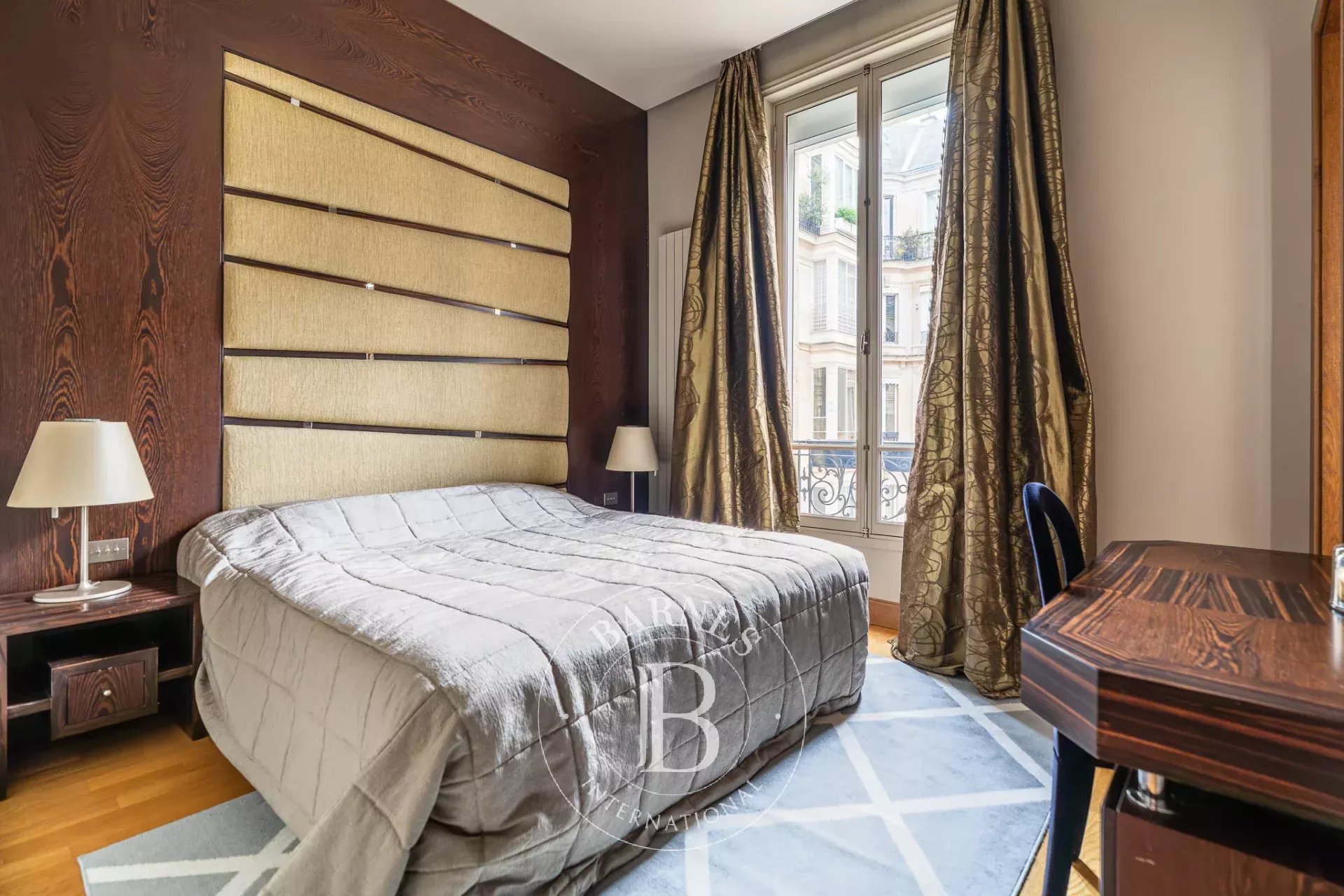 Paris  - Apartment 4 Bedrooms - picture 11