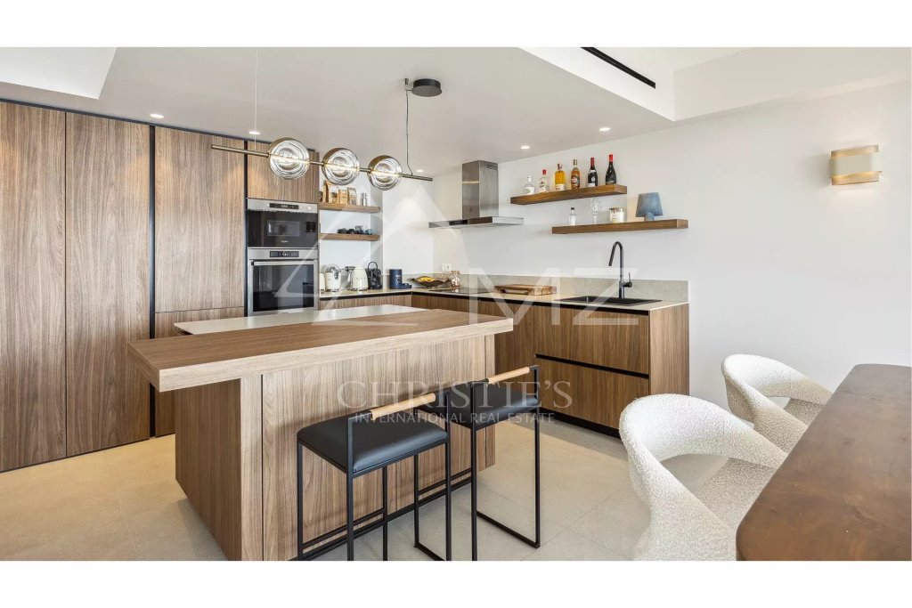 Apartment for sale in Cannes — Contemporary corner apartment