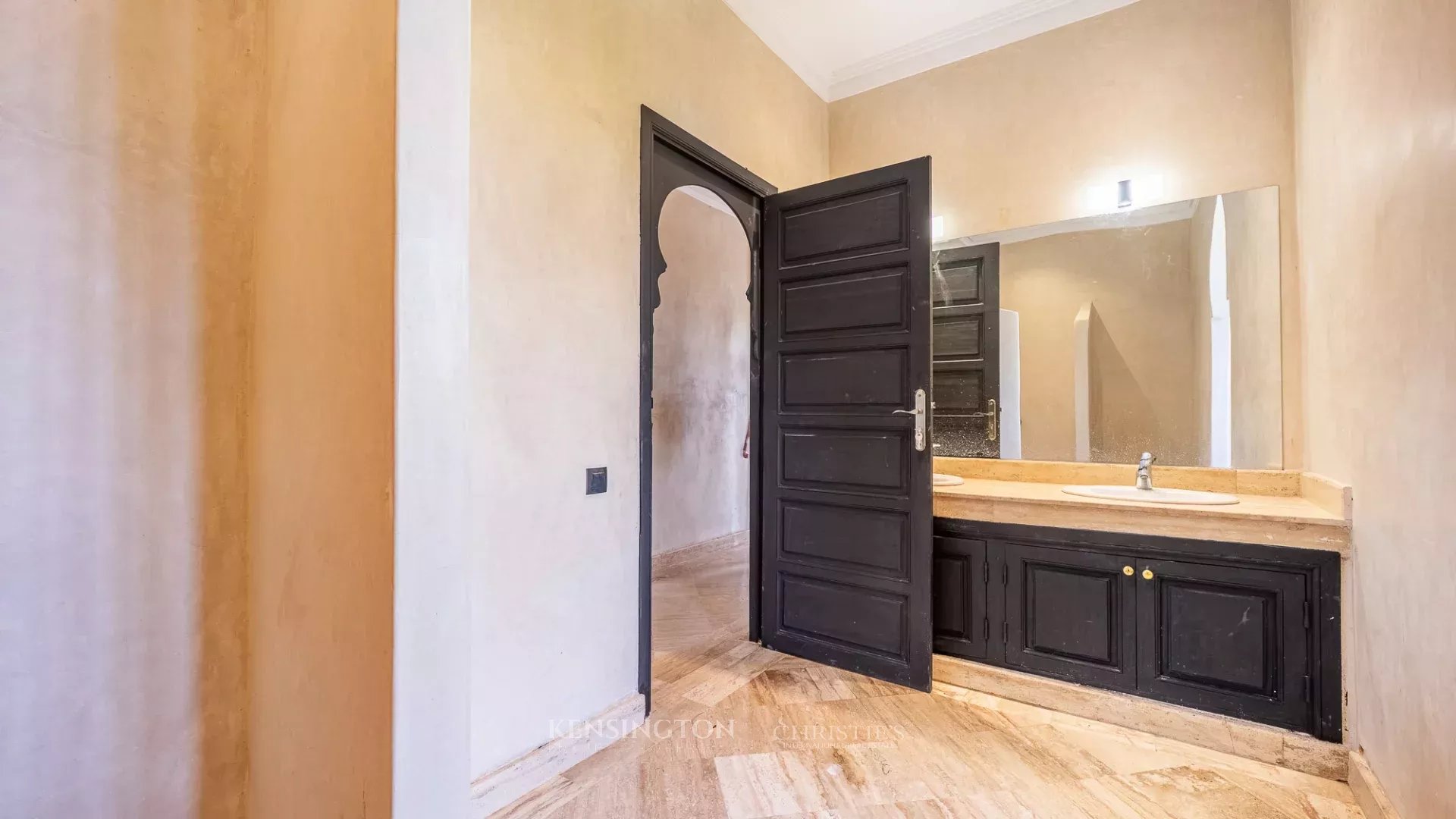 4 Bedroom Villa/Townhouse's Image 34