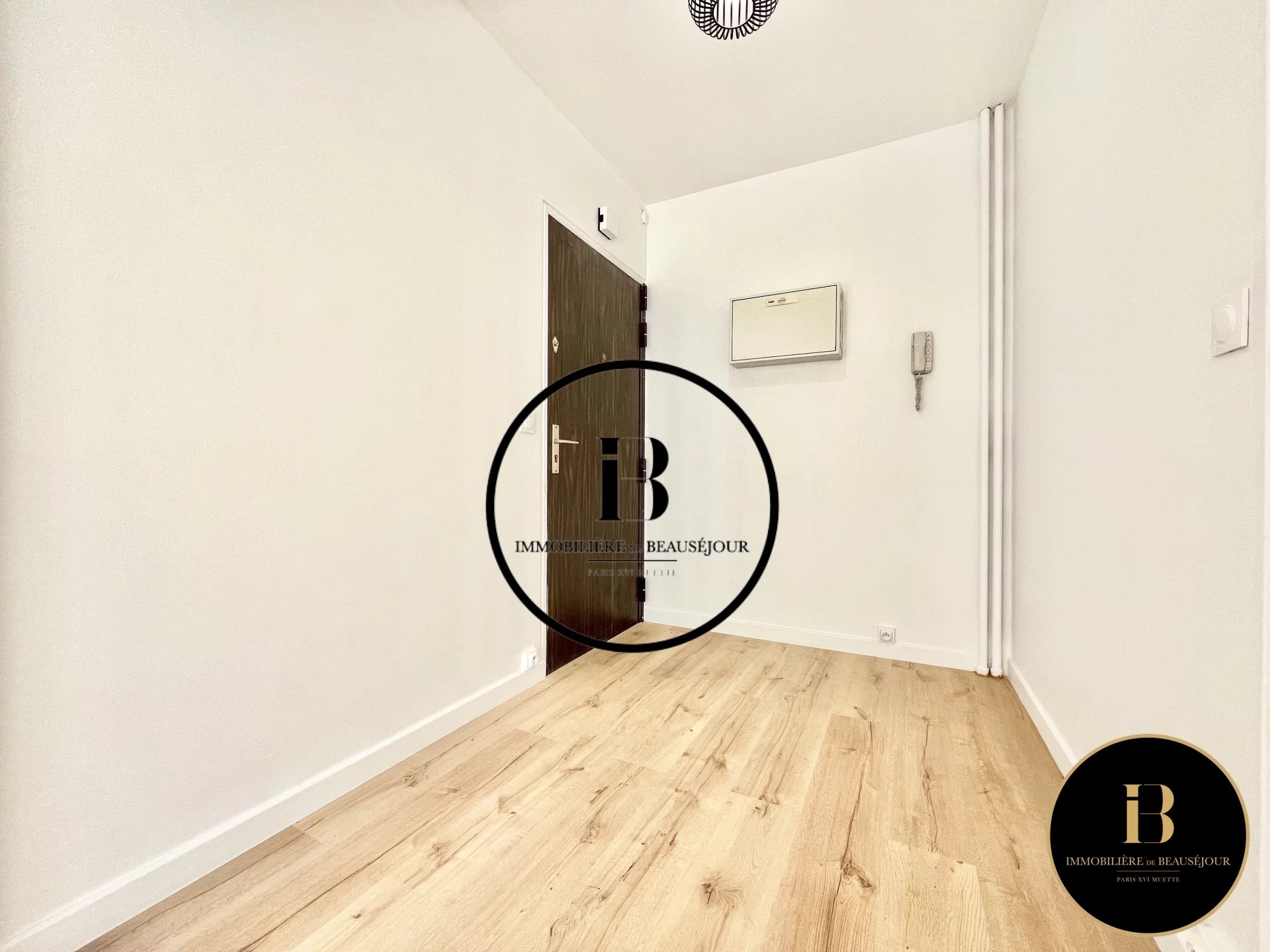 Location Appartement Paris 16ème