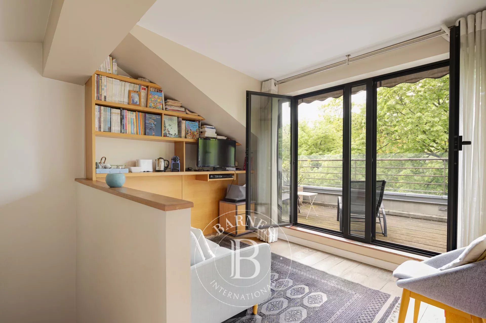 Paris  - House 6 Bedrooms - picture 10