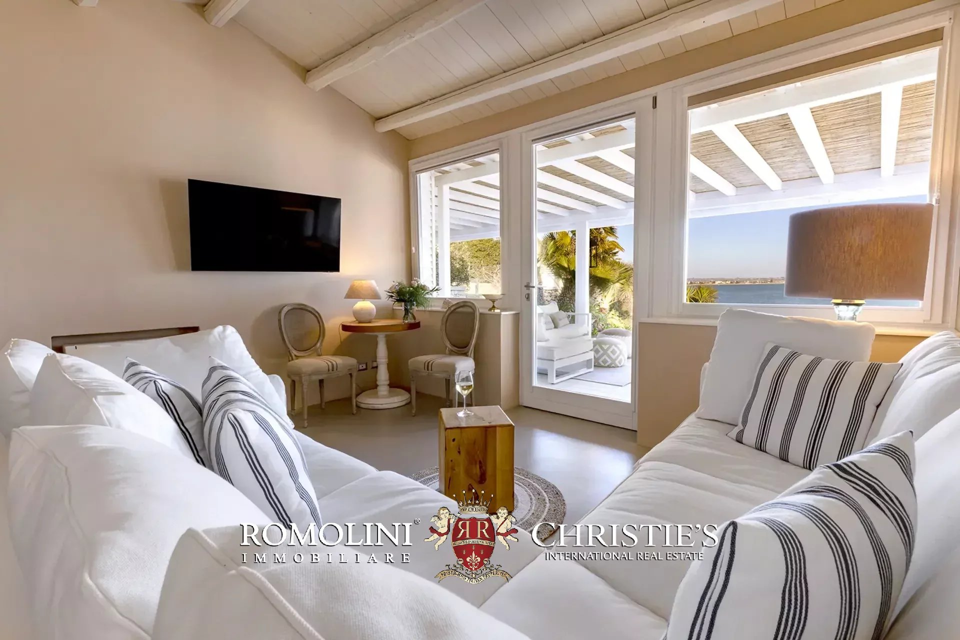 4 Bedroom Villa/Townhouse's Image 57